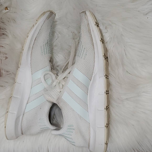 Adidas swift  woman's sneakers size 8.5 - Picture 5 of 13